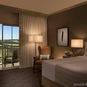 SEVEN Adults Only Floor Private Access Lounge Personal Concierge